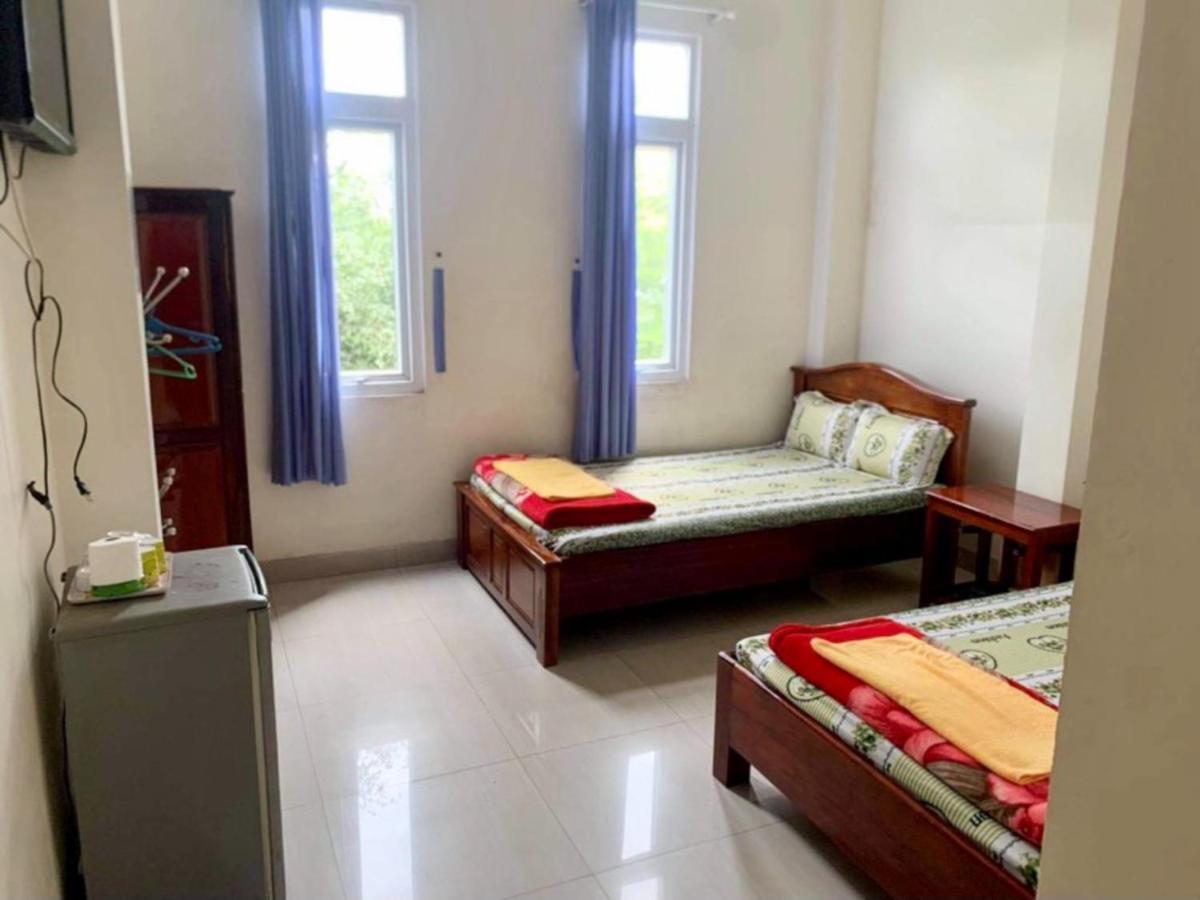 Phuong Huy Hotel Буонметхуот Экстерьер фото